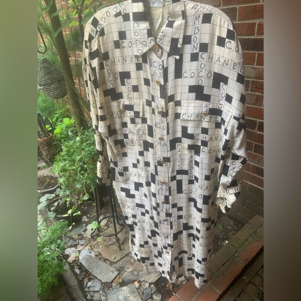 Chanel Iconic Scrabble Print Silk Dress RARE 1990,s
✨💕 Make A Offer ✨💕 - Picture 1 of 9